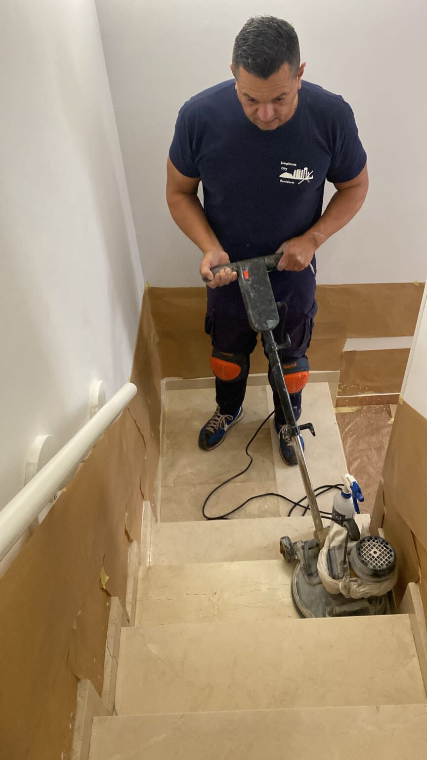 LIMPIEZAS CITY BENIDORM: Soluciones de limpieza para administradores de fincas