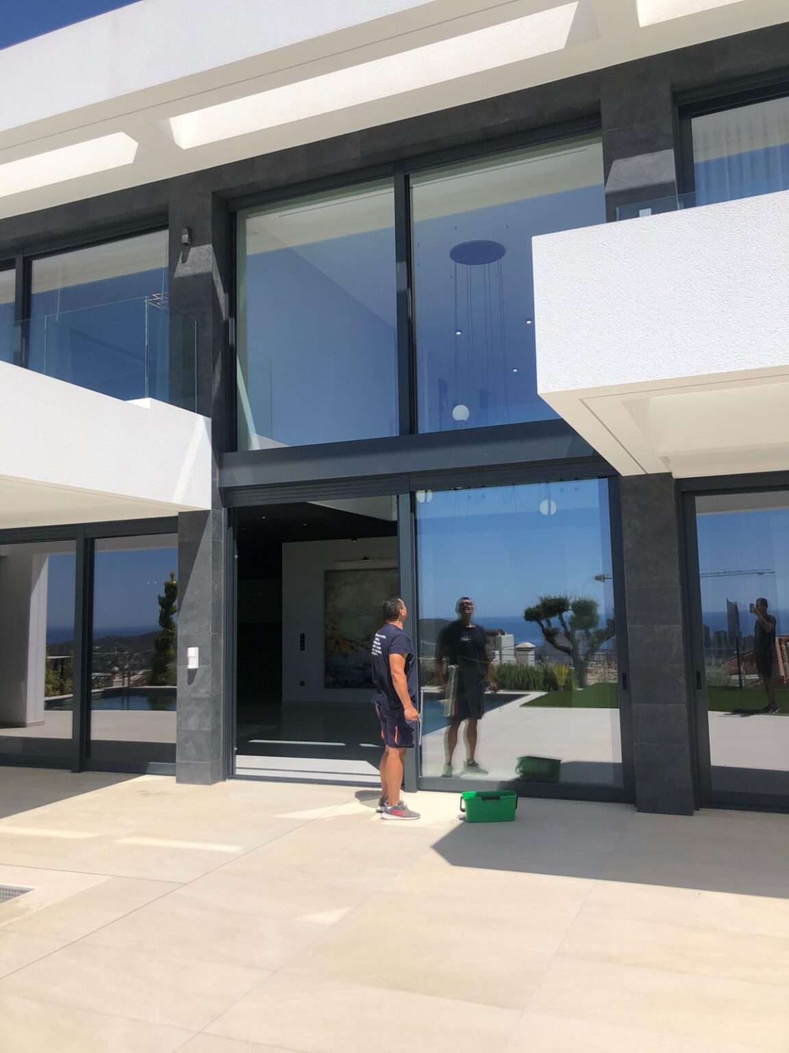 Desinfección y limpieza de locales tras reforma en Benidorm
